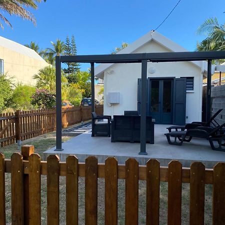 Villa & Bungalow 'Coco Des Sables' Les Pieds Dans L'Eau La Saline-Les-Bains Exterior foto
